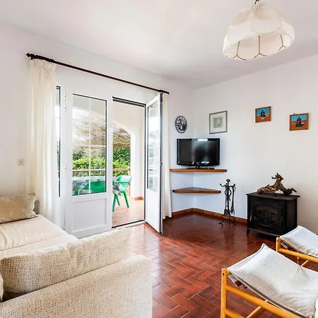 Ullastres I Apartment