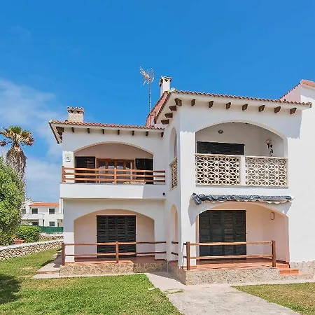 Ullastres I Apartment